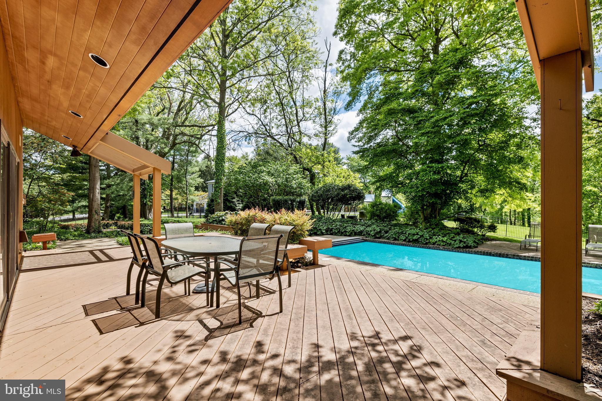 LEISURE HILL - Residential