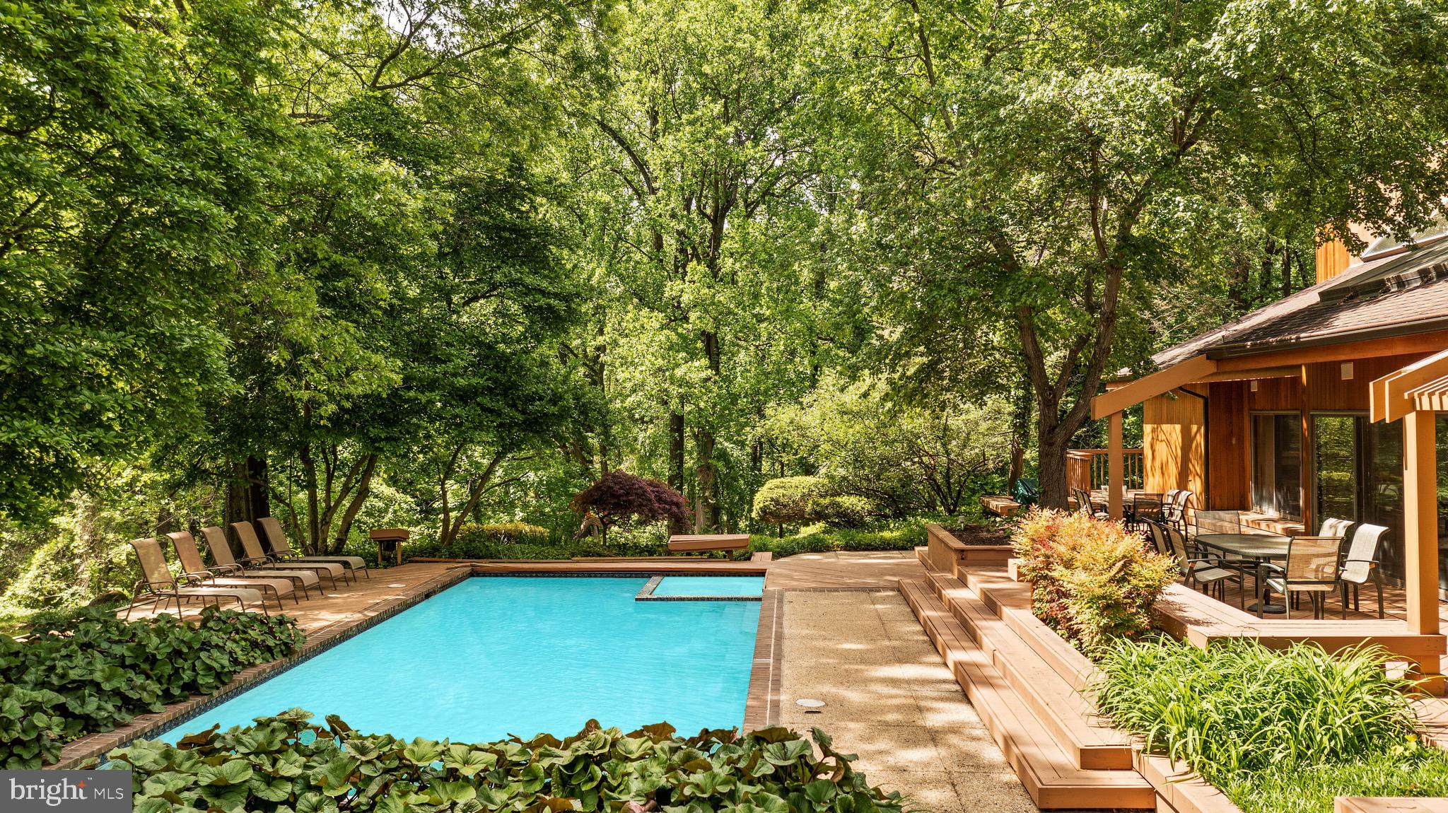 LEISURE HILL - Residential