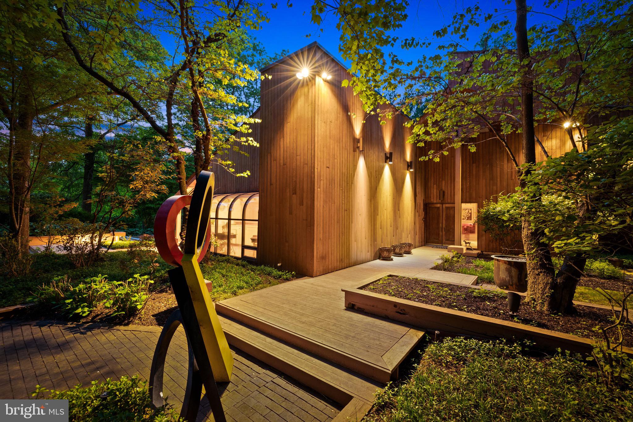 LEISURE HILL - Residential