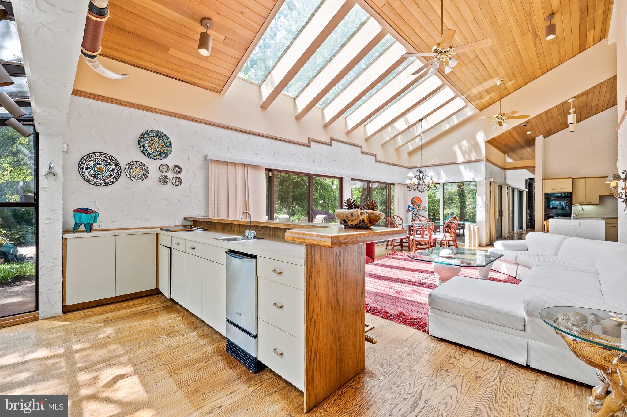 LEISURE HILL - Residential