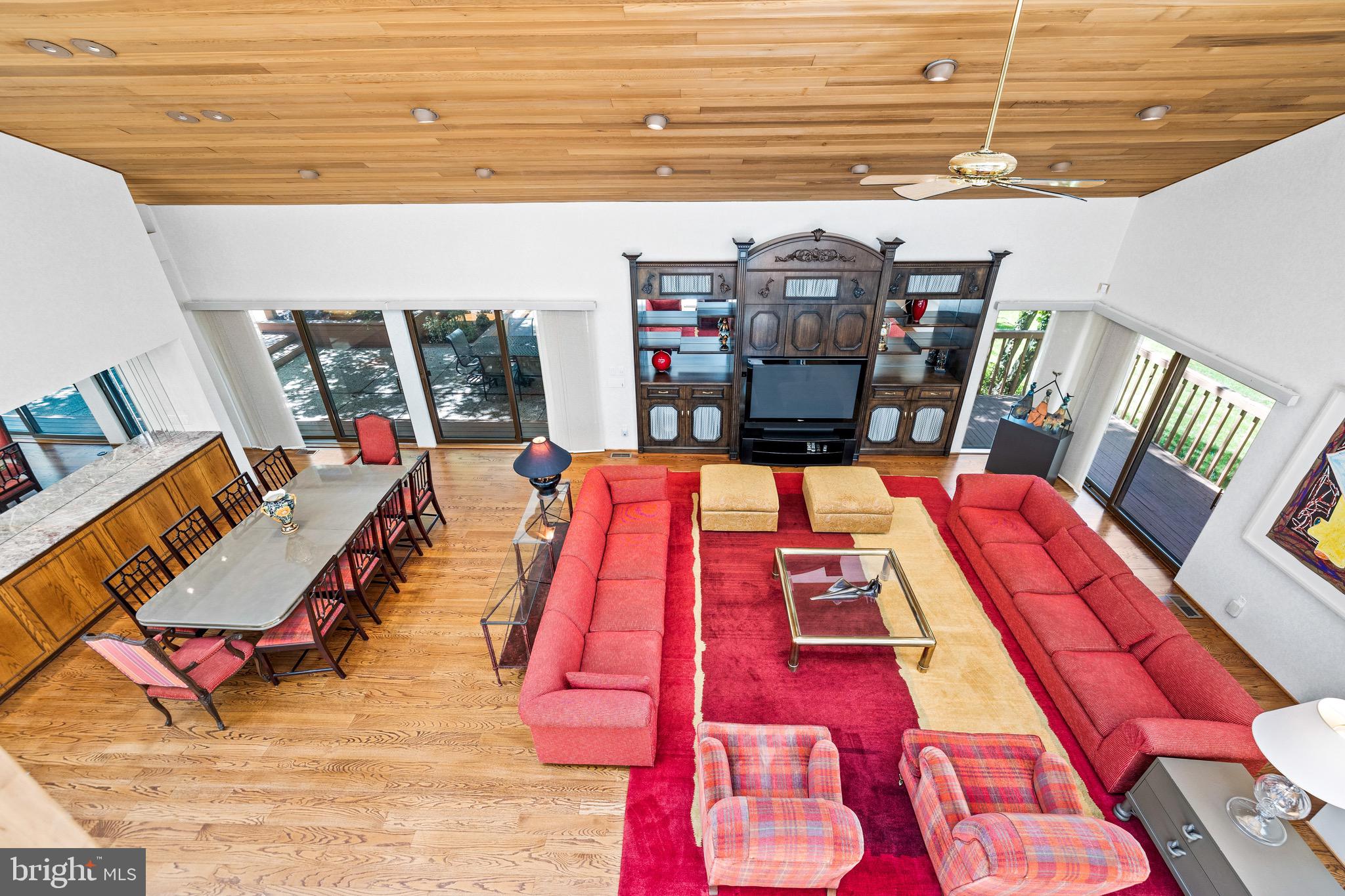 LEISURE HILL - Residential