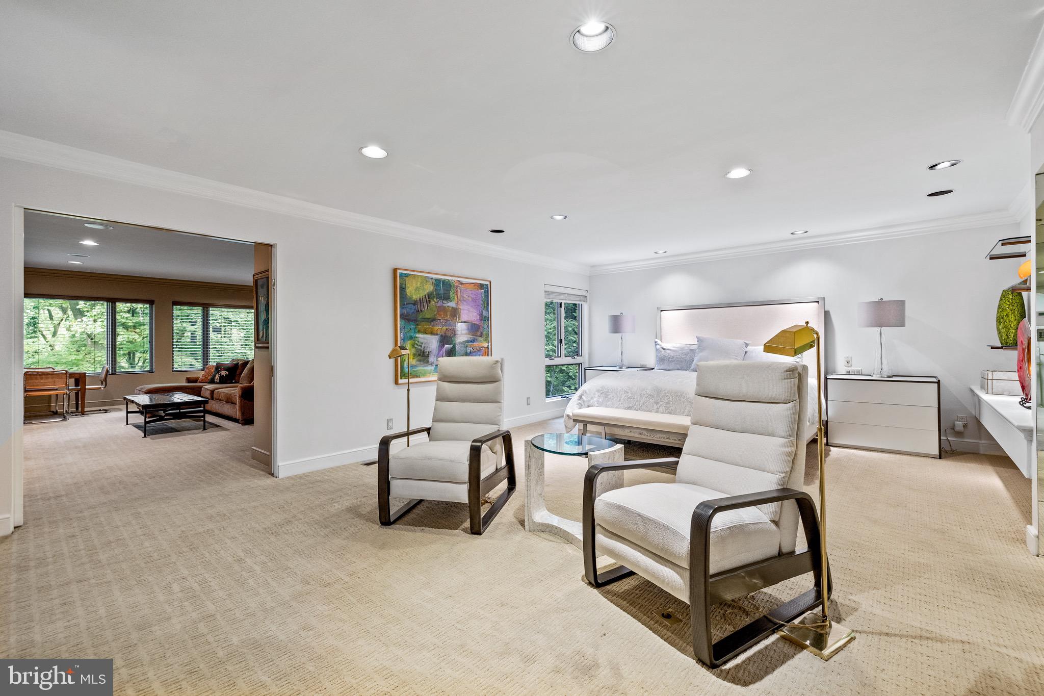 LEISURE HILL - Residential