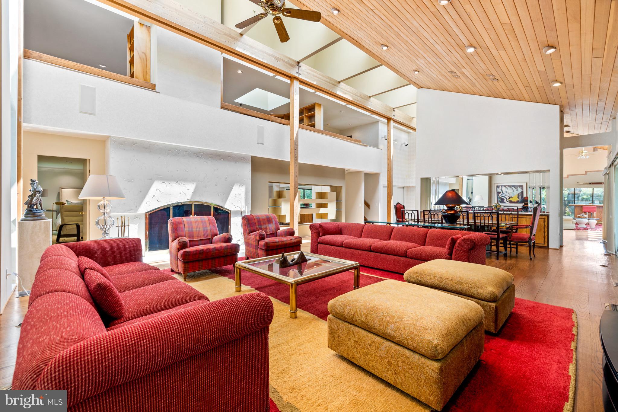 LEISURE HILL - Residential