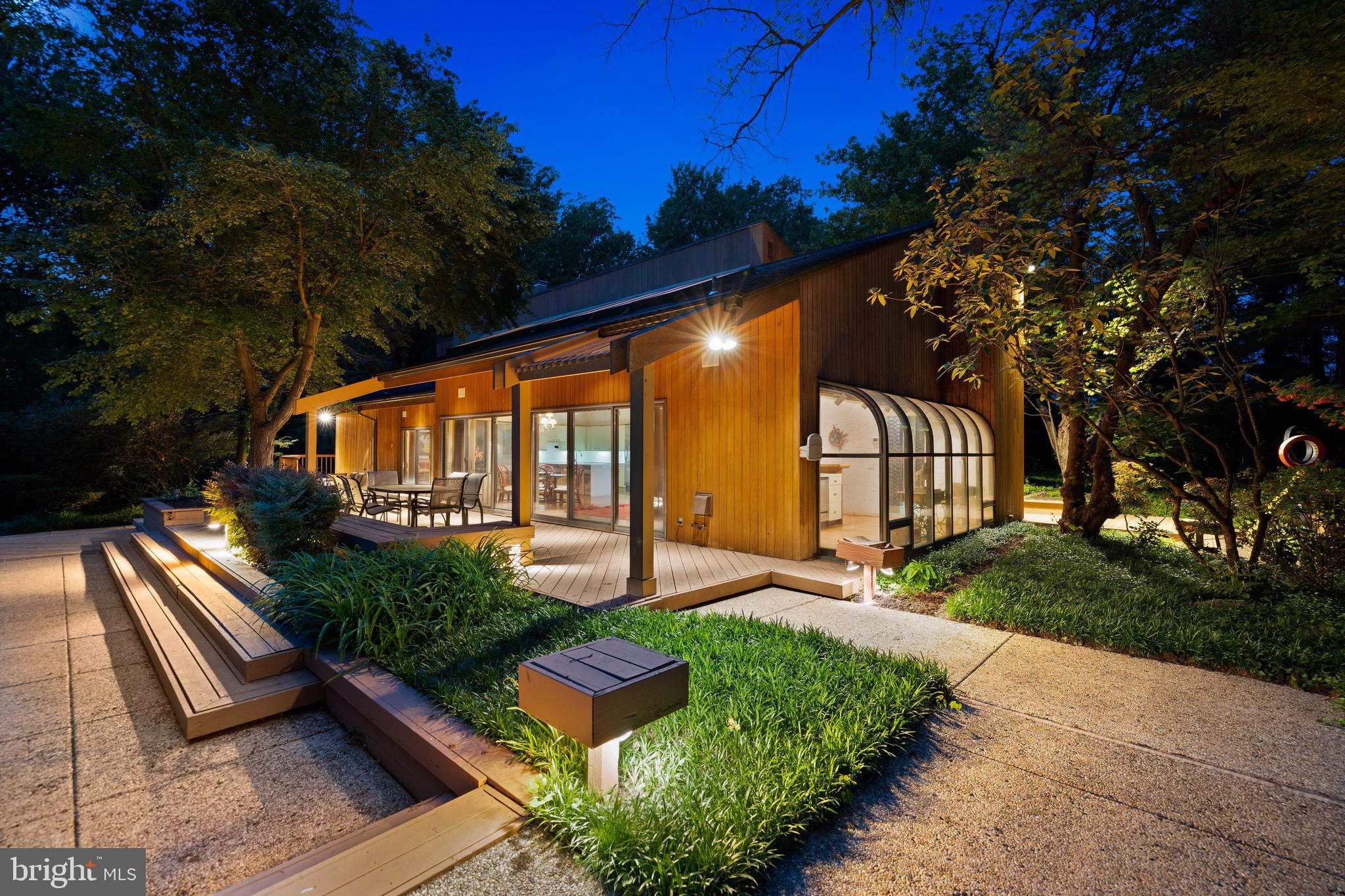 LEISURE HILL - Residential