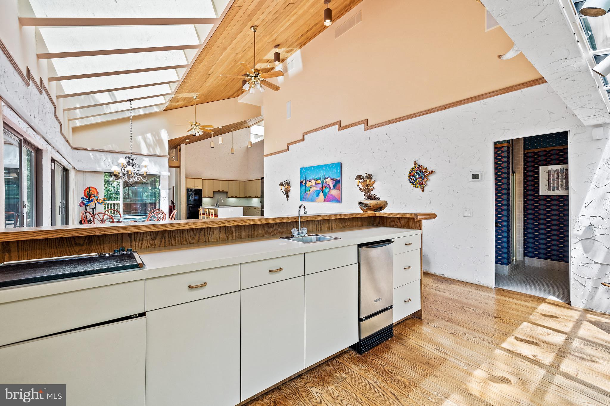 LEISURE HILL - Residential