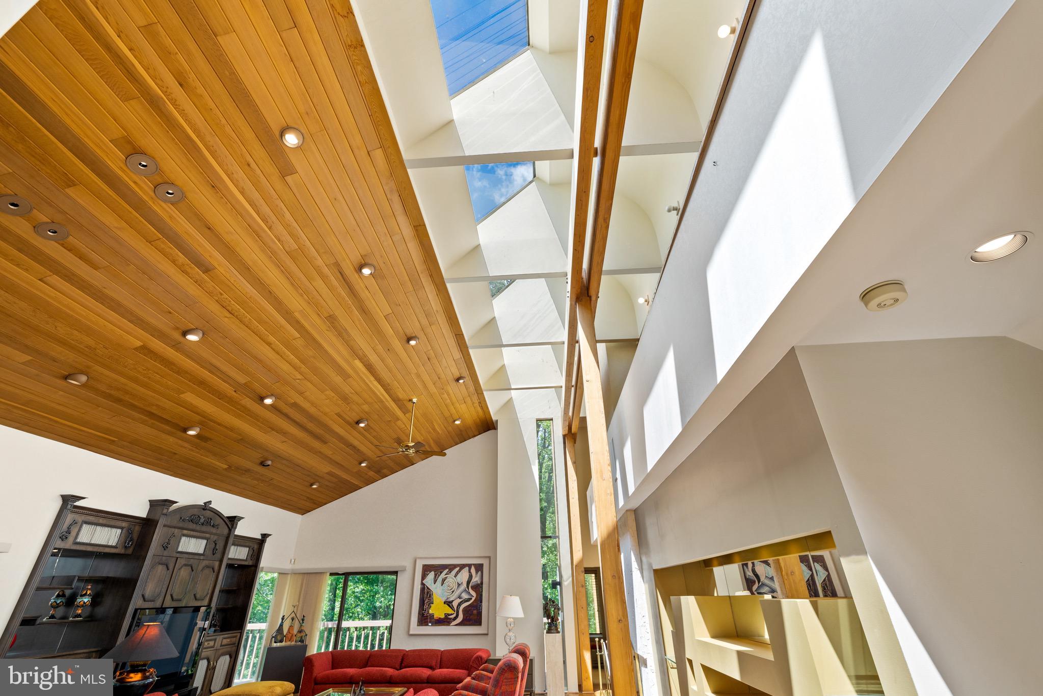 LEISURE HILL - Residential