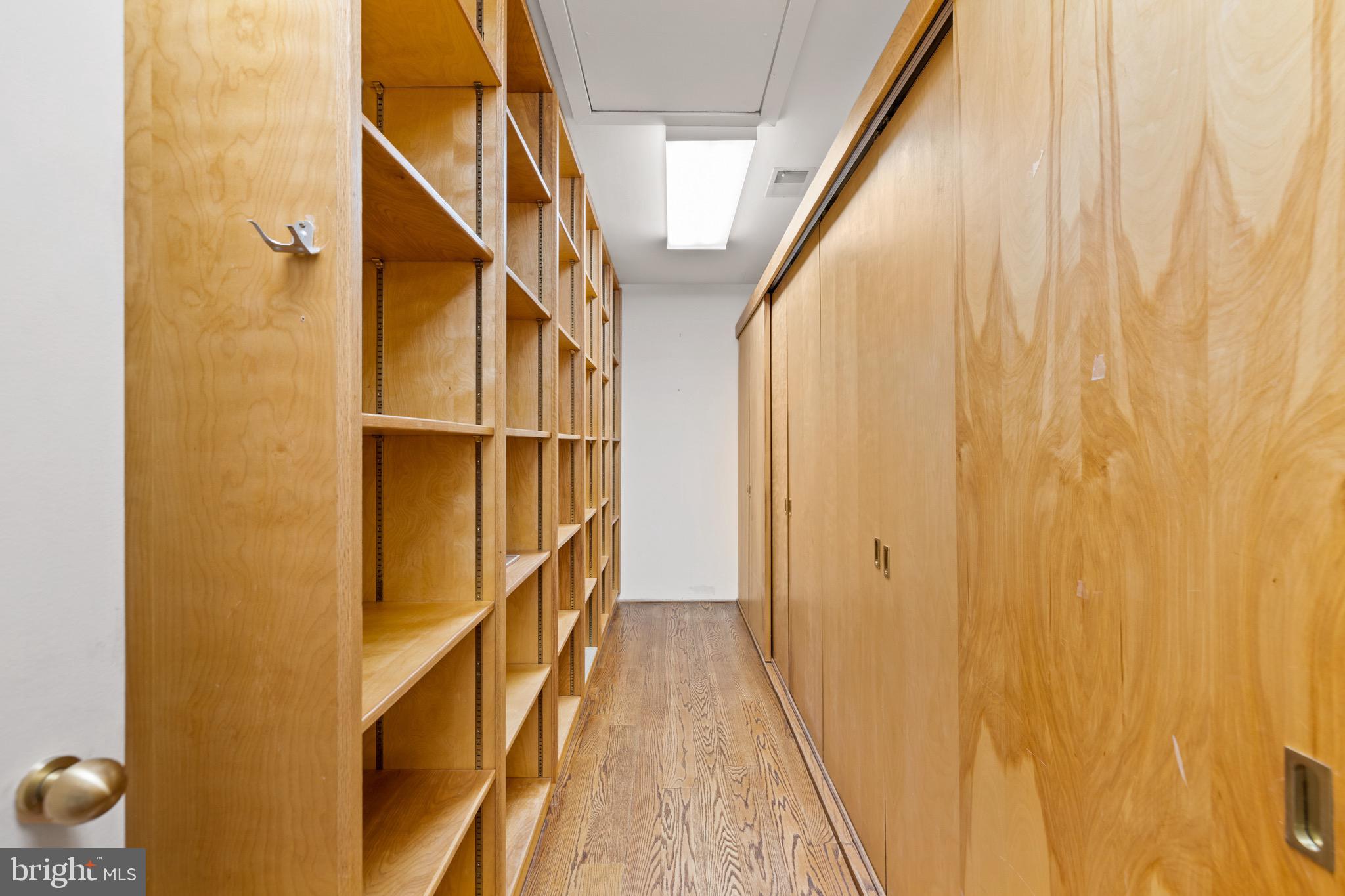 LEISURE HILL - Residential