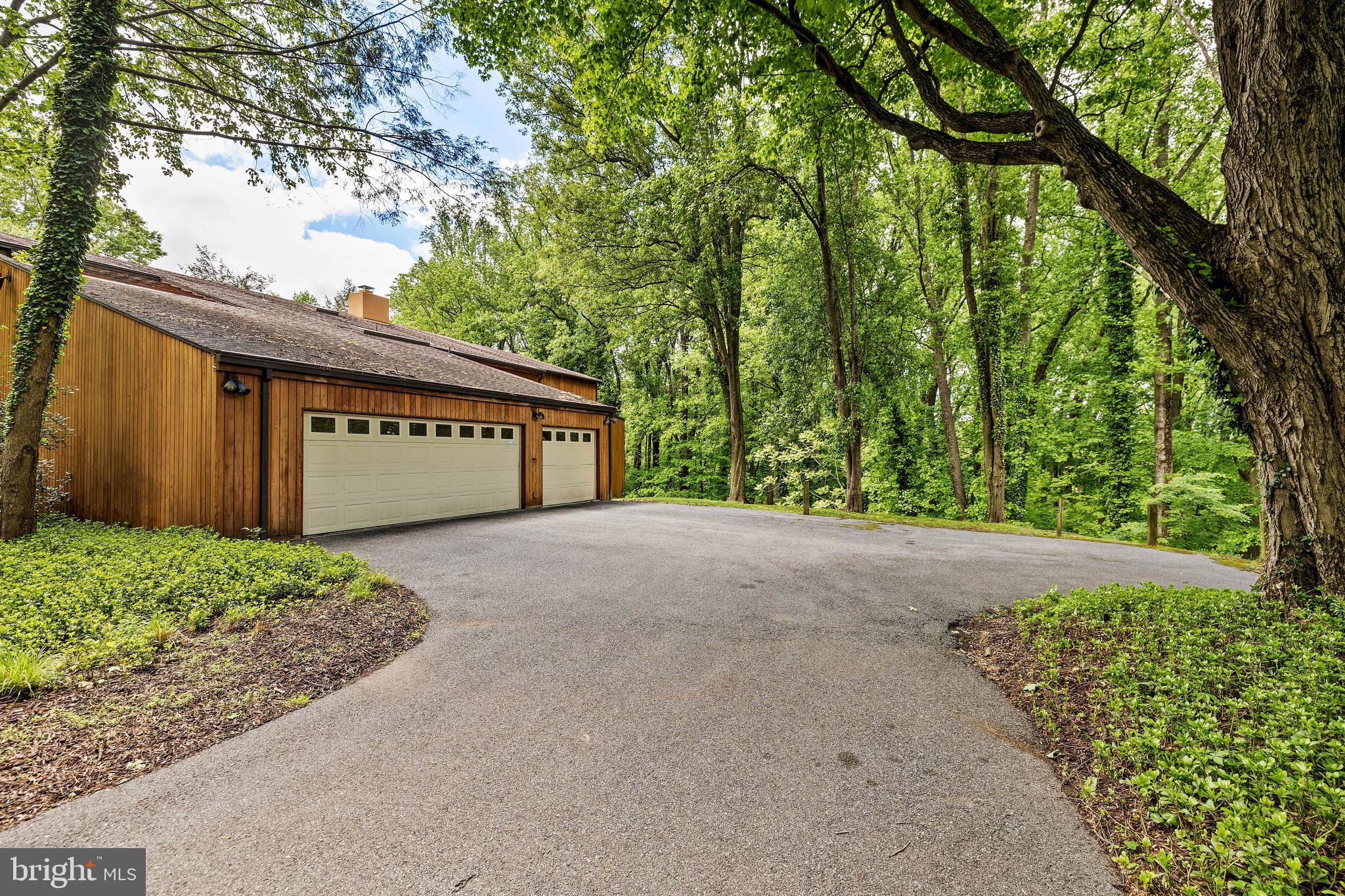 LEISURE HILL - Residential