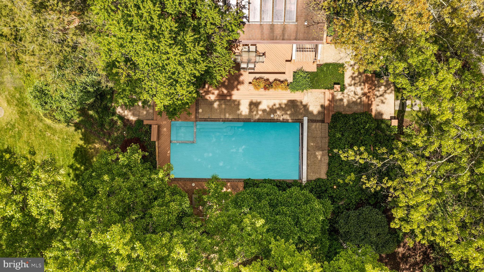 LEISURE HILL - Residential