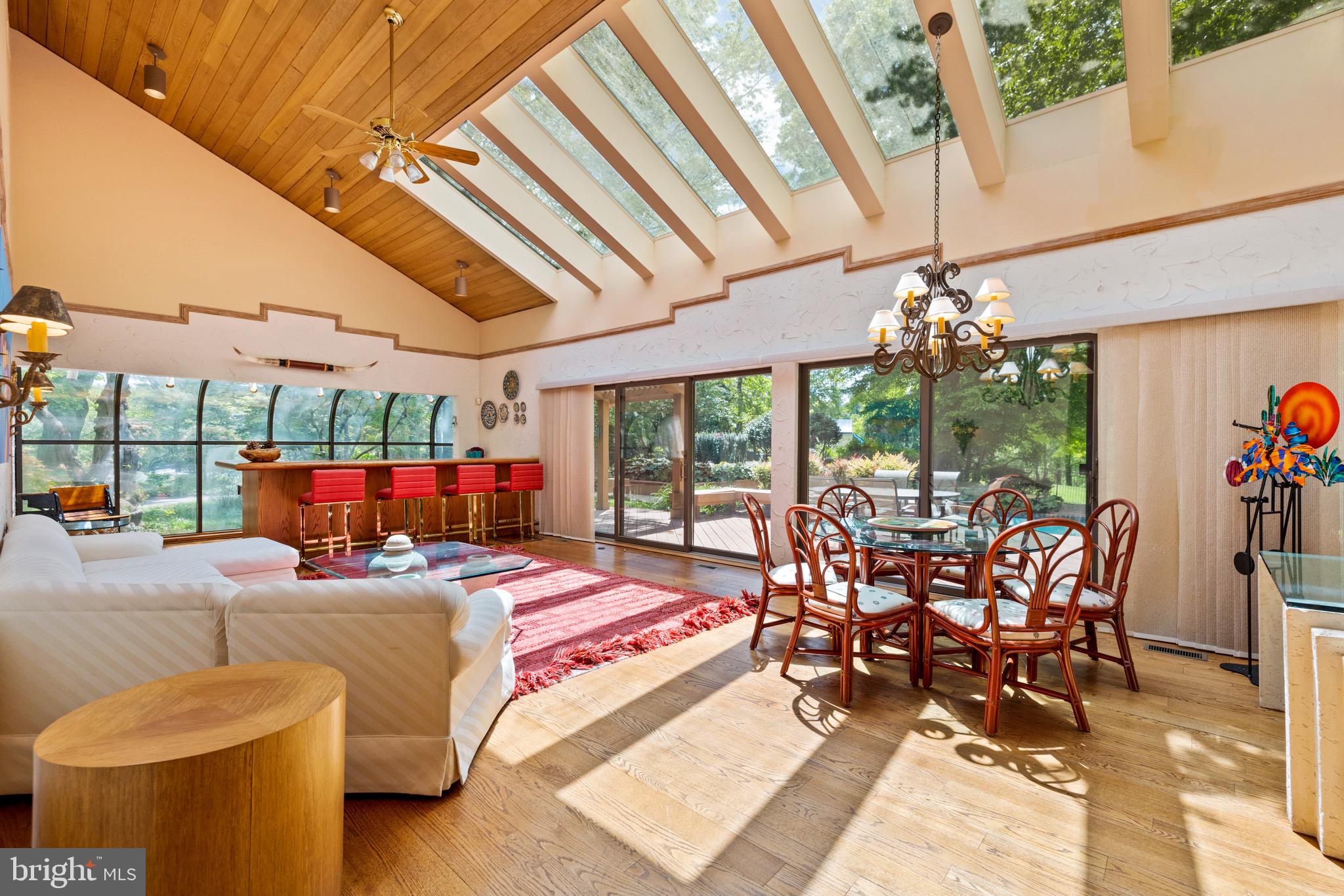 LEISURE HILL - Residential