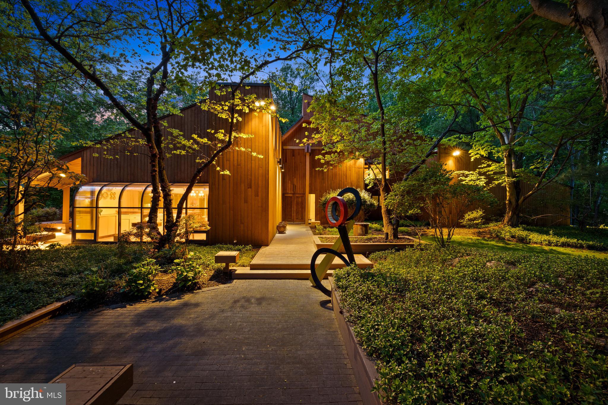 LEISURE HILL - Residential