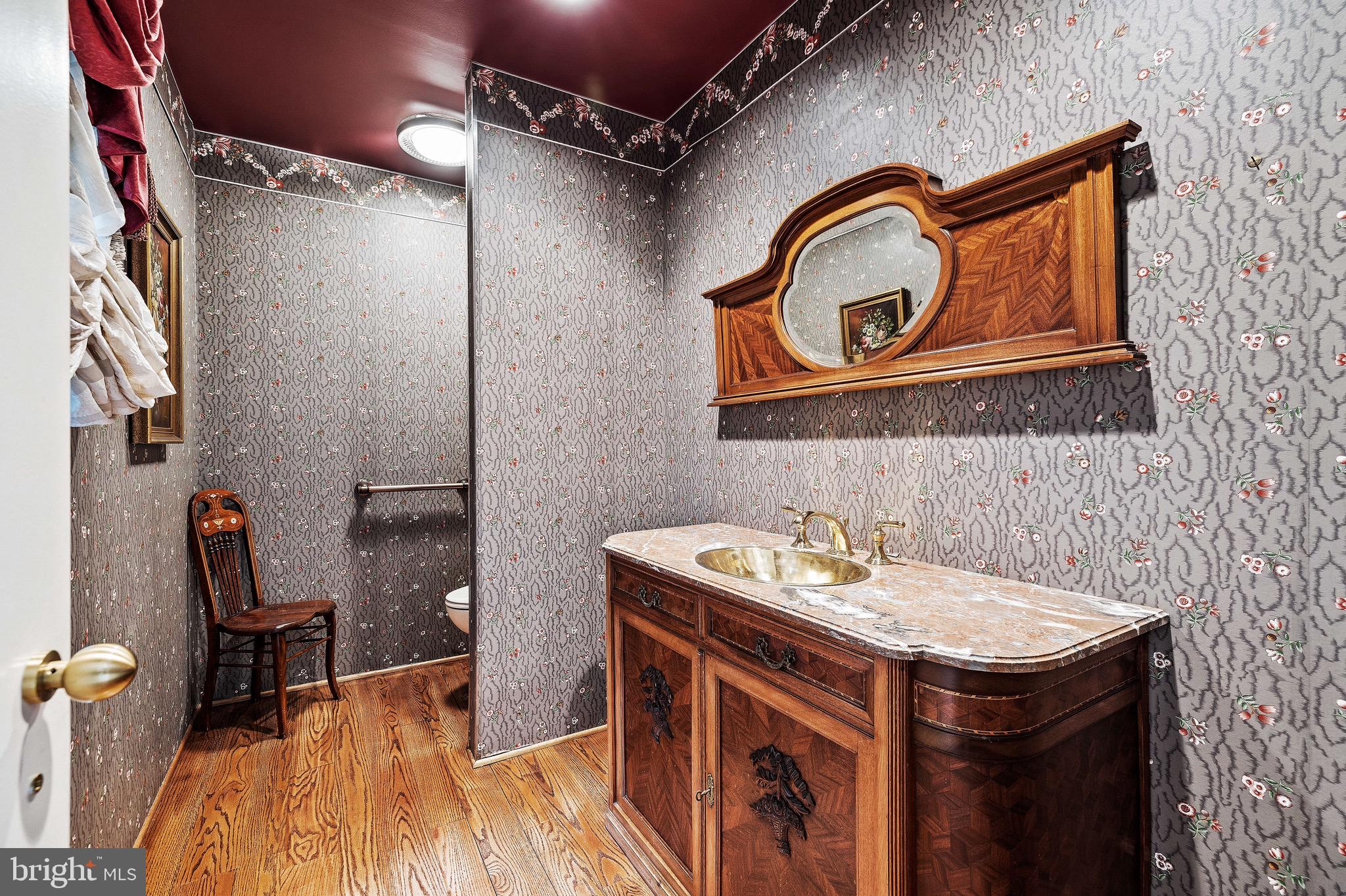 LEISURE HILL - Residential