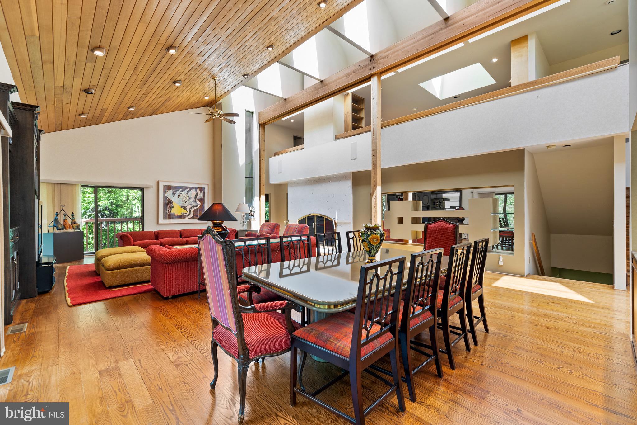 LEISURE HILL - Residential