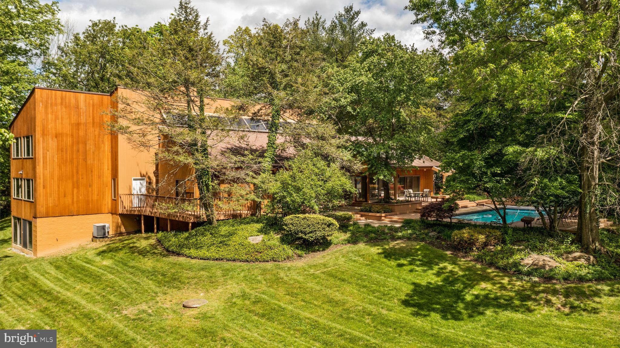 LEISURE HILL - Residential