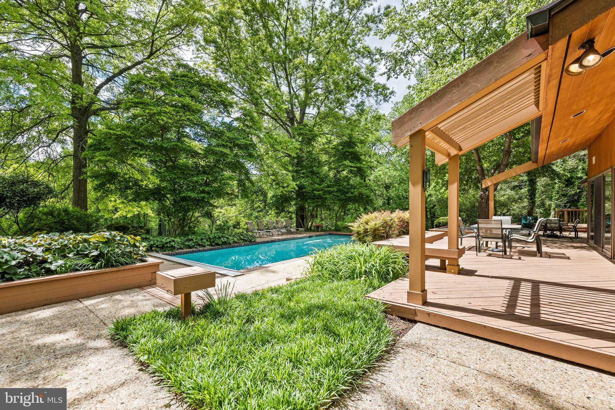 LEISURE HILL - Residential