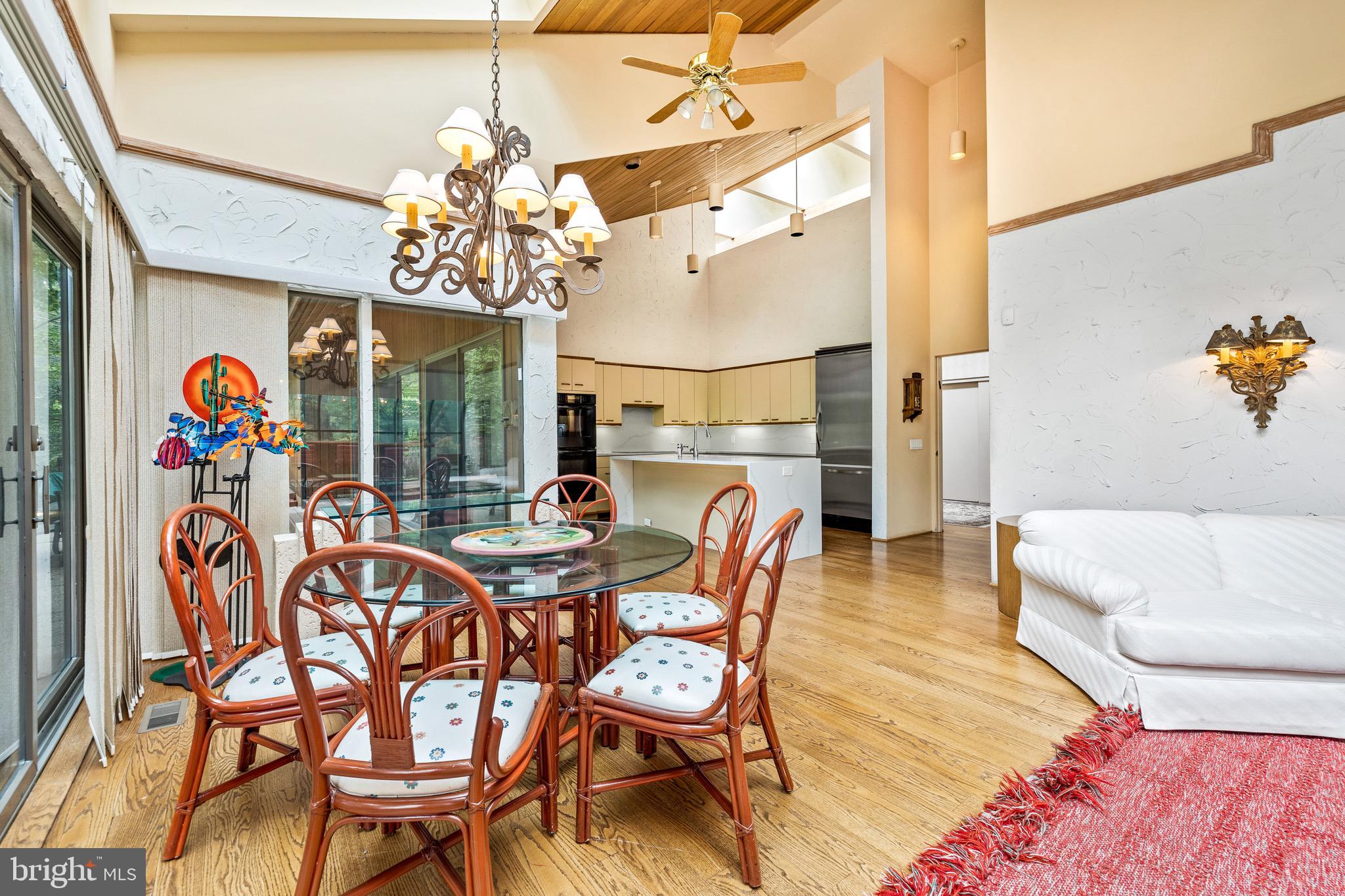 LEISURE HILL - Residential