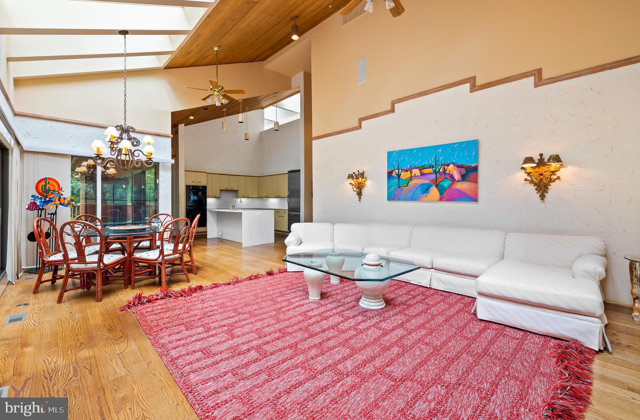 LEISURE HILL - Residential