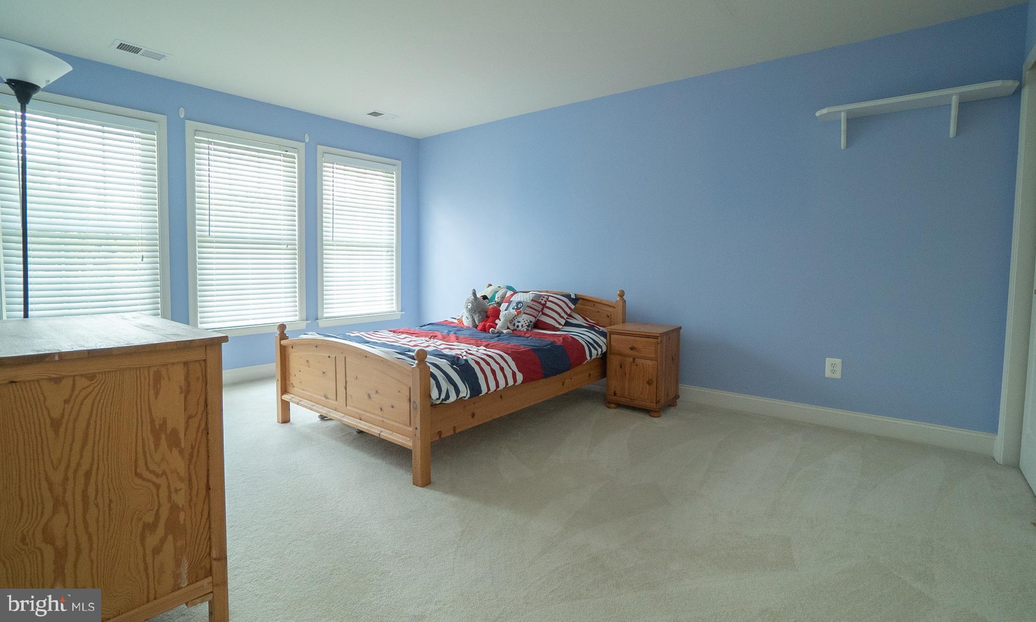 SOUTH RIDING - Residential Lease