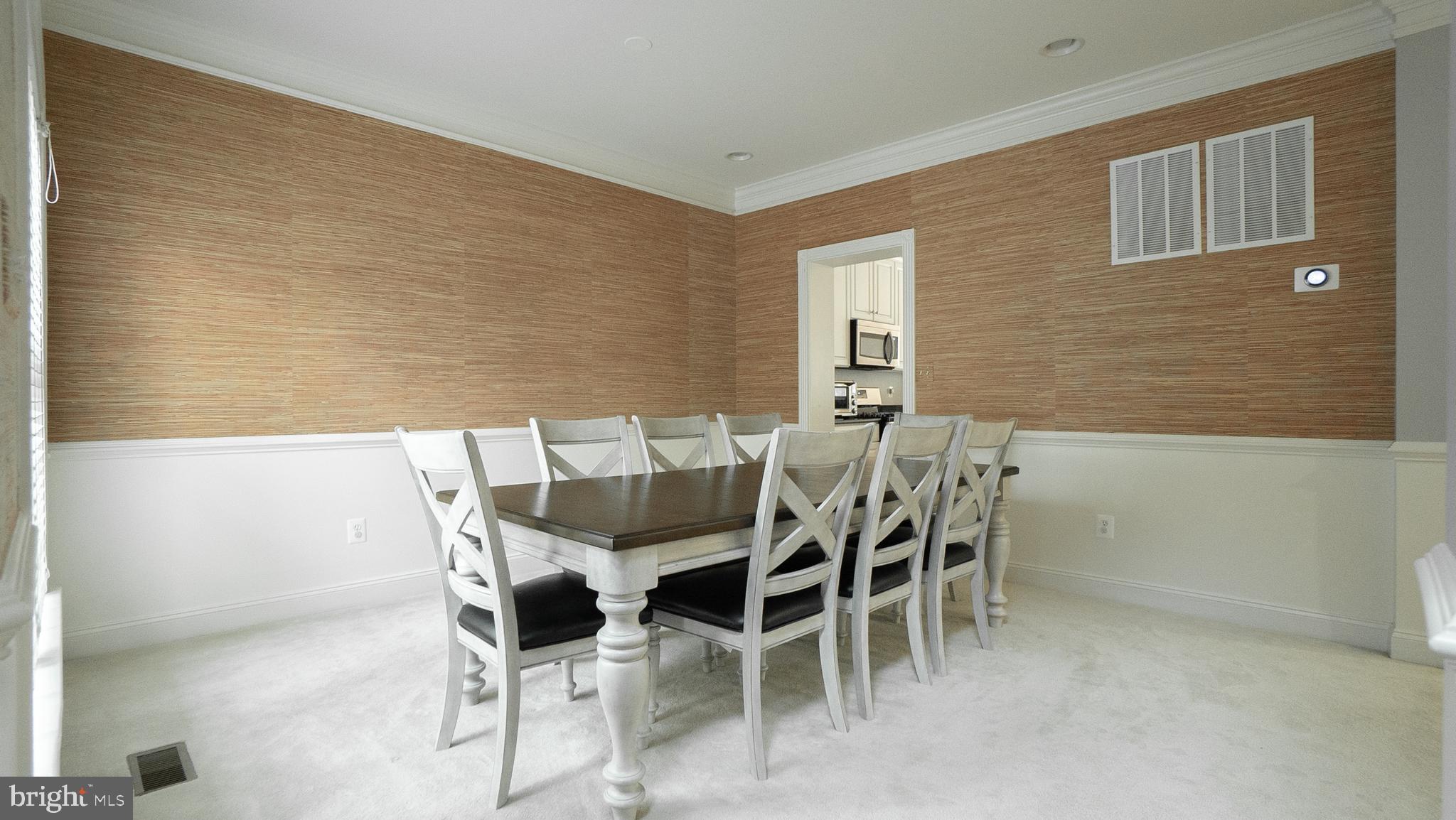 SOUTH RIDING - Residential Lease