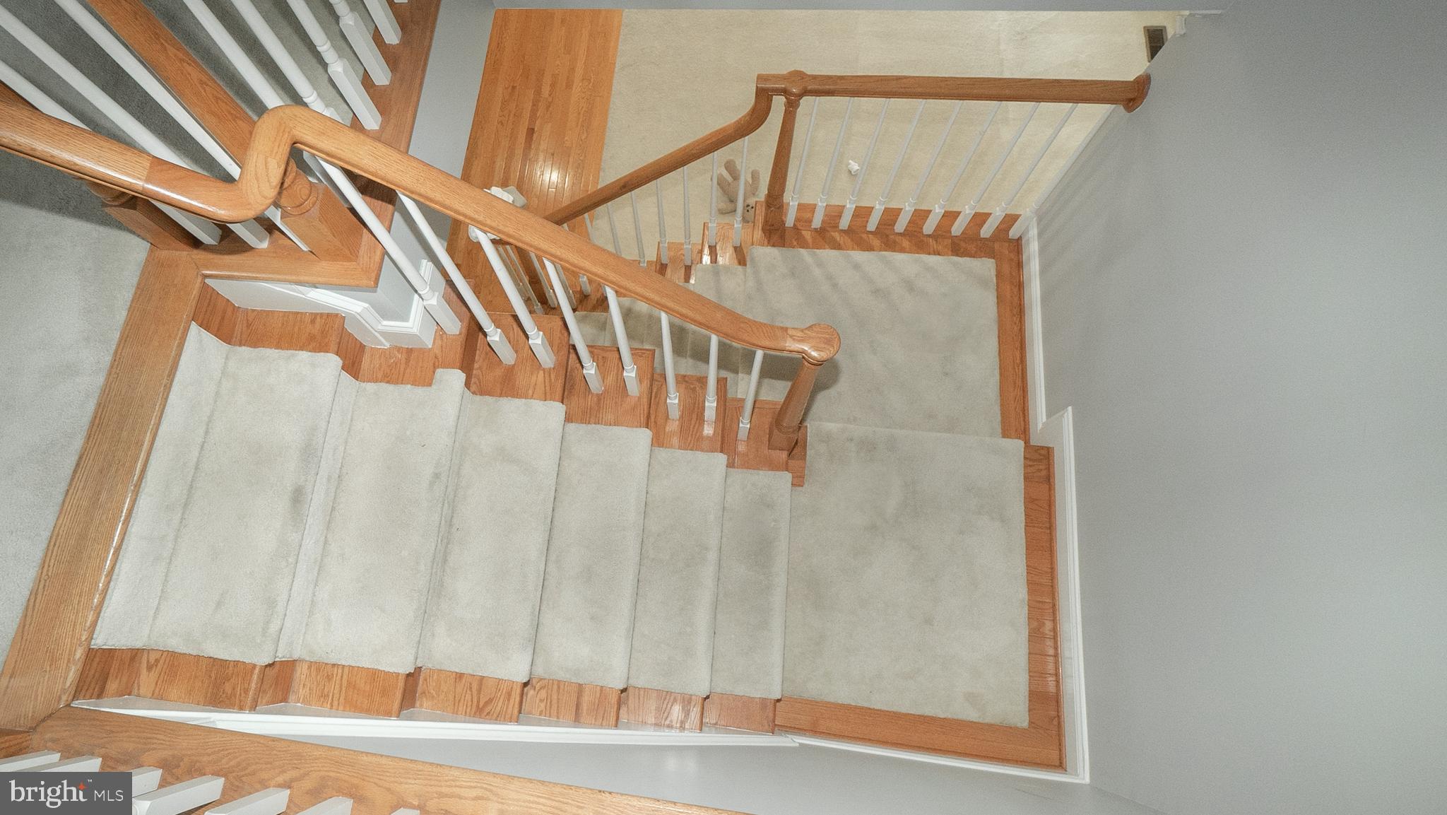 SOUTH RIDING - Residential Lease