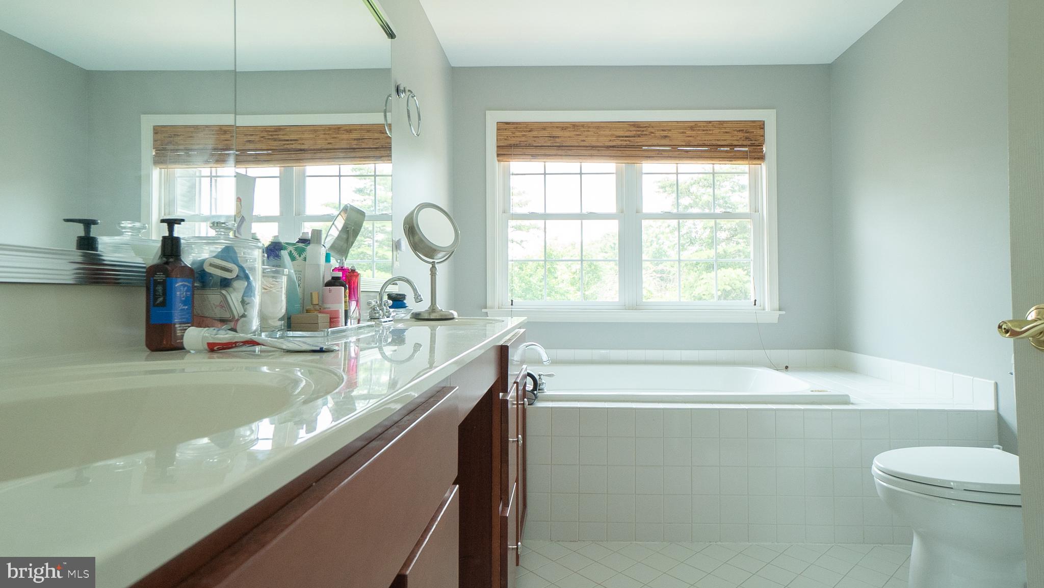 SOUTH RIDING - Residential Lease