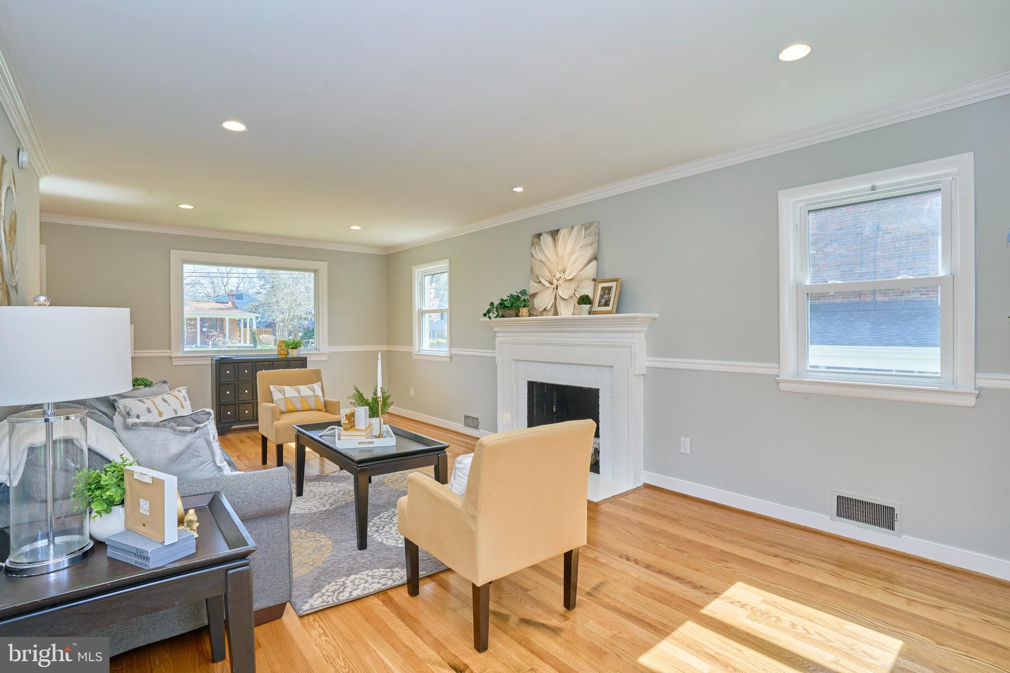 WAYNEWOOD - Residential