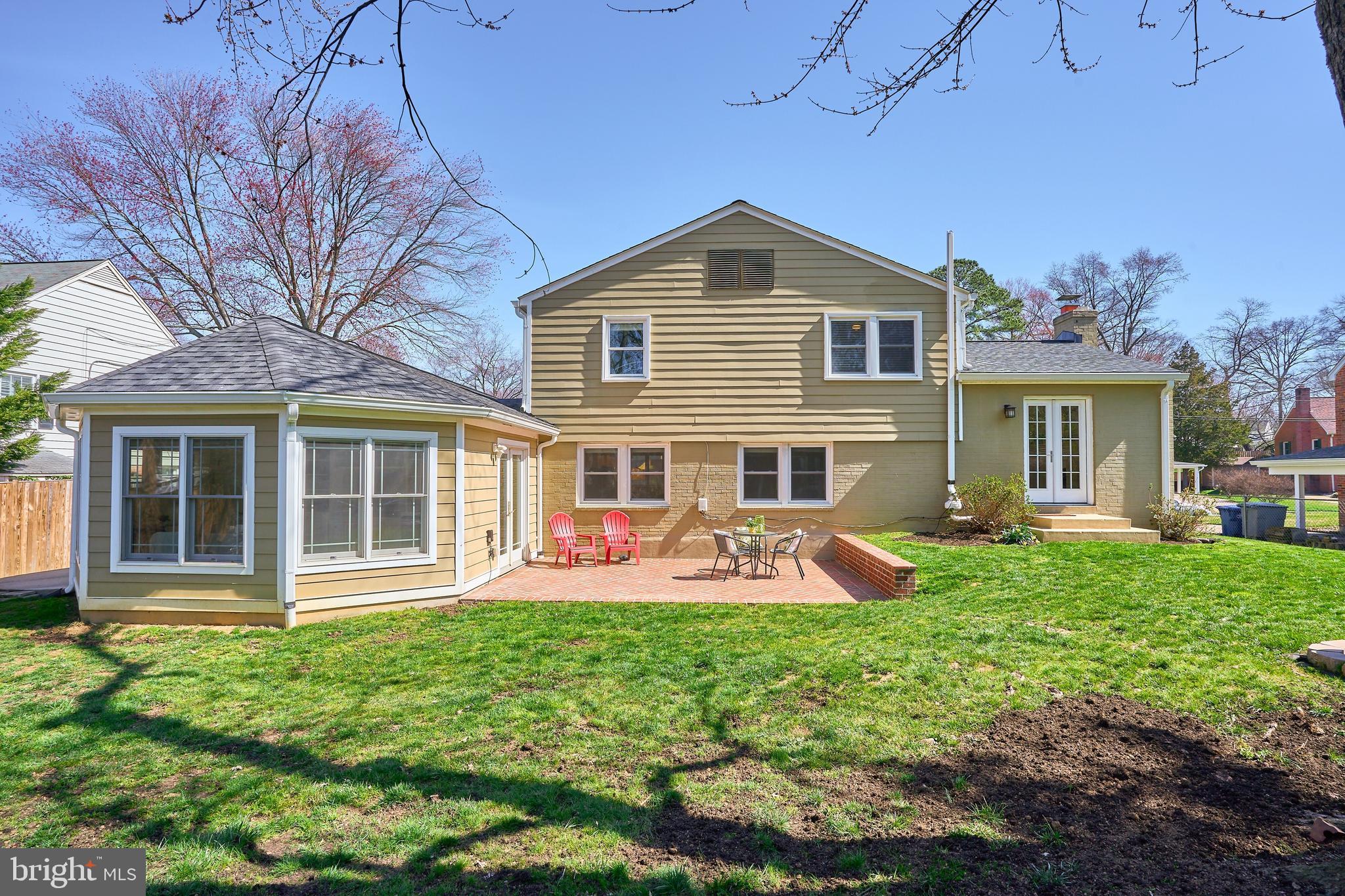 WAYNEWOOD - Residential