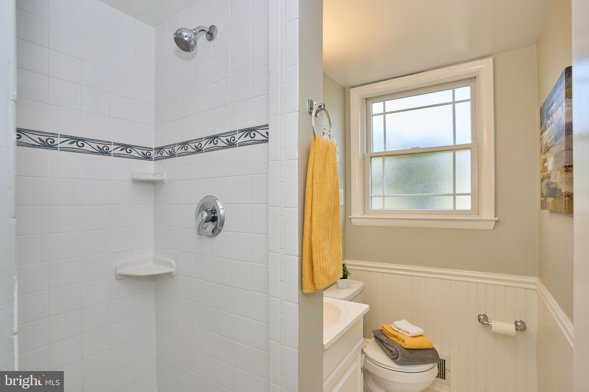 WAYNEWOOD - Residential