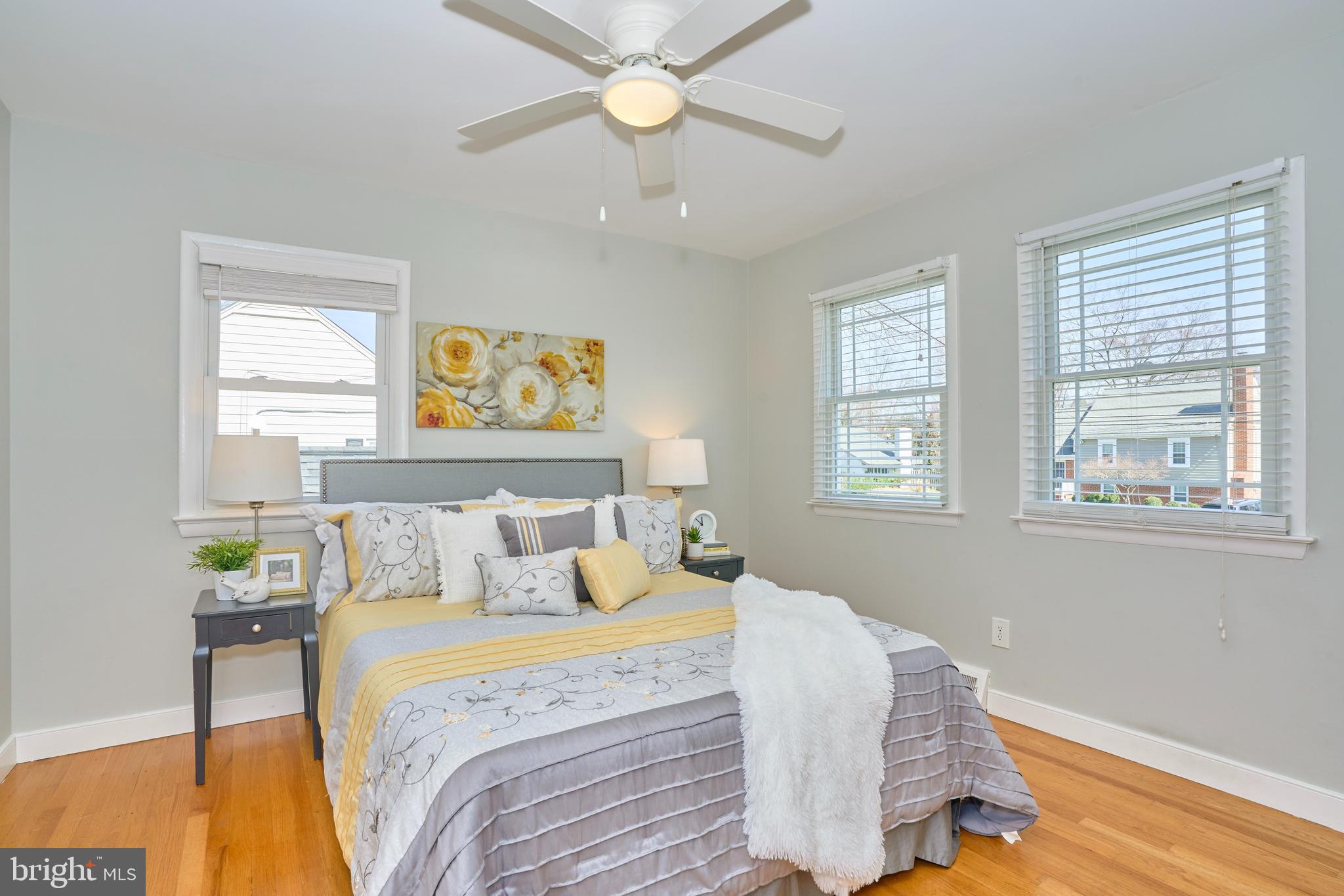 WAYNEWOOD - Residential