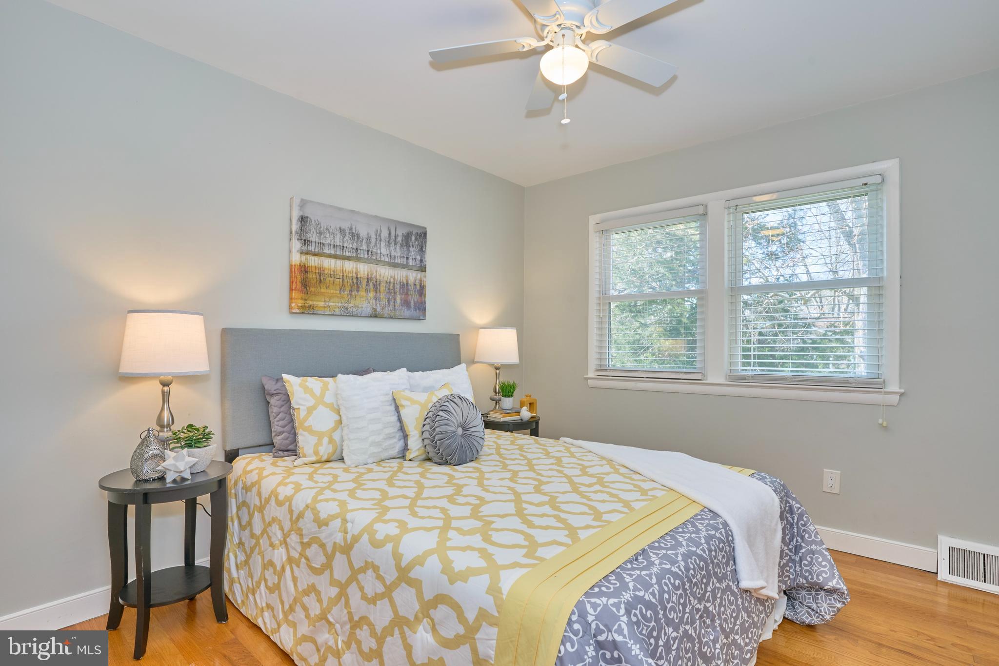 WAYNEWOOD - Residential