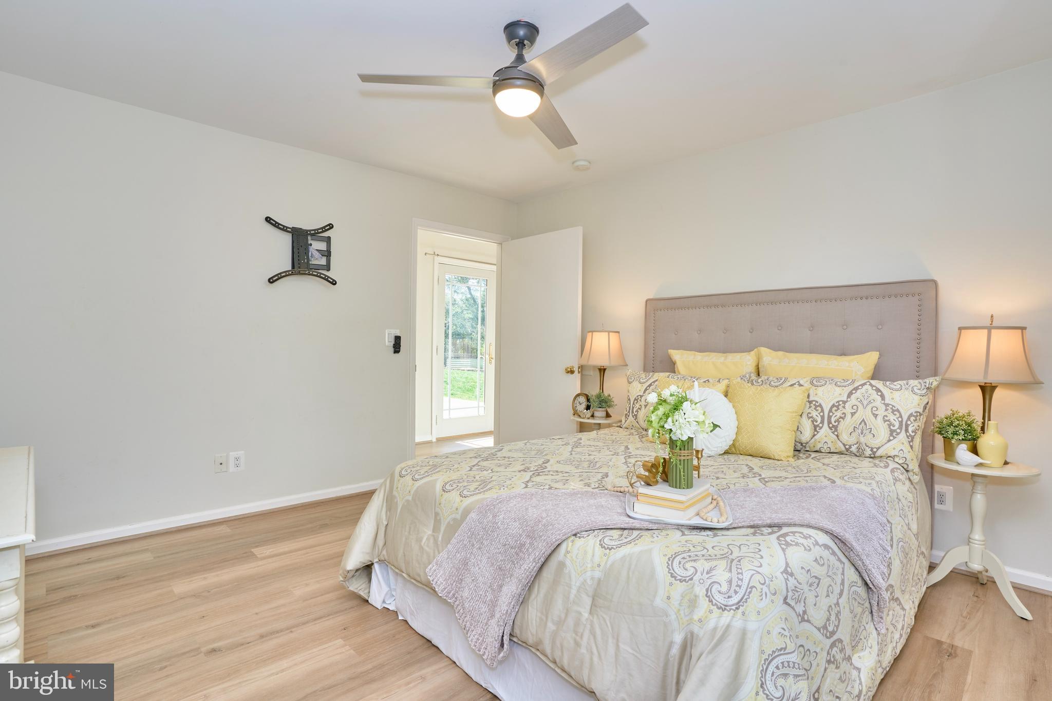 WAYNEWOOD - Residential