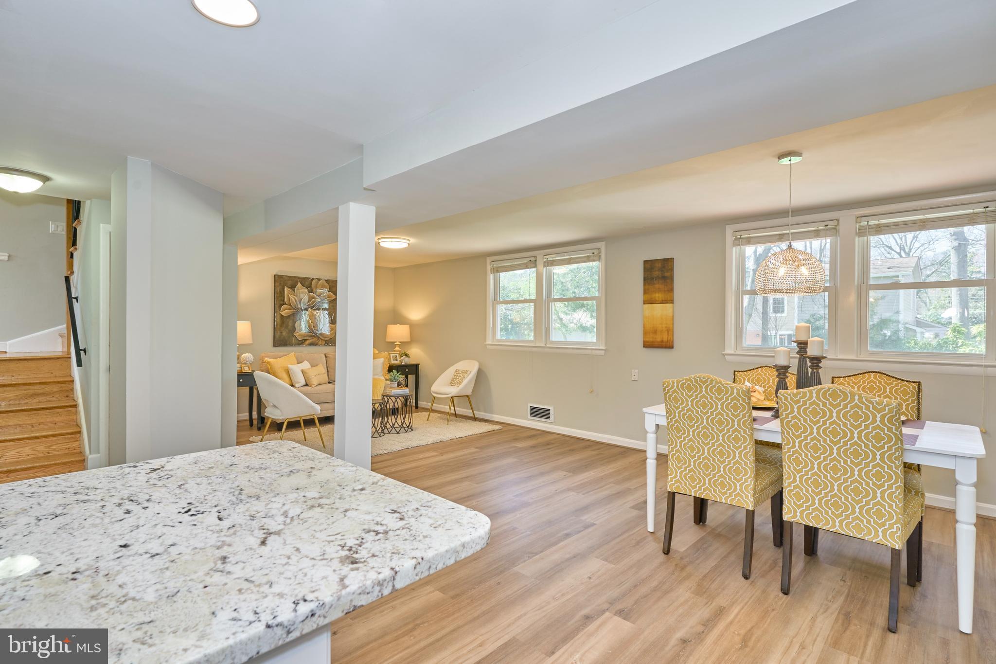 WAYNEWOOD - Residential