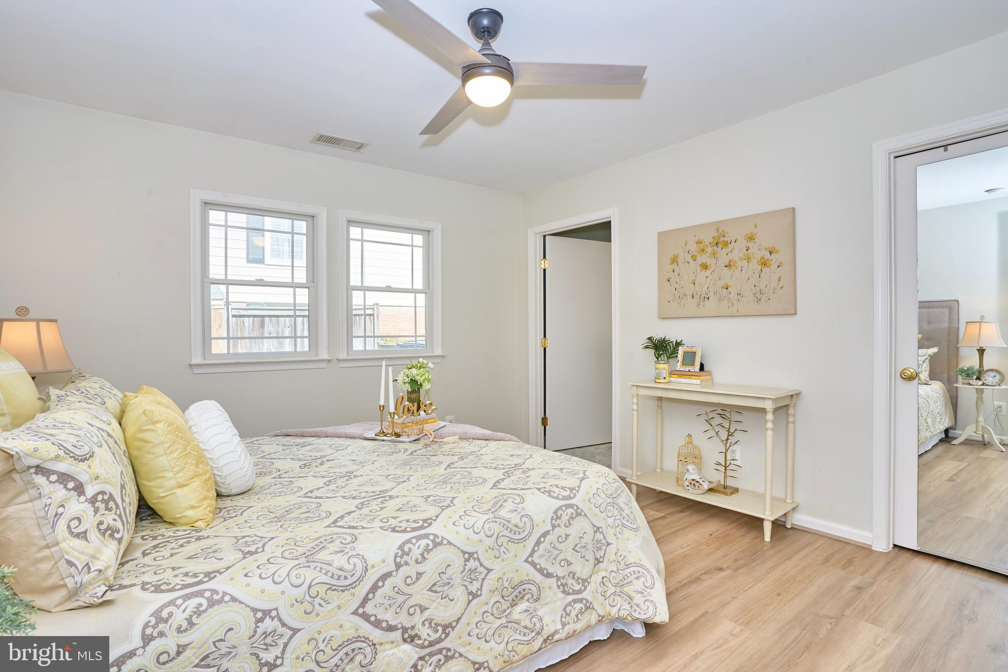 WAYNEWOOD - Residential