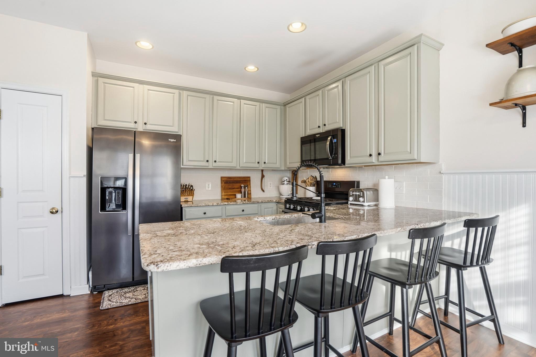 DOYLESTOWN STATION - Residential