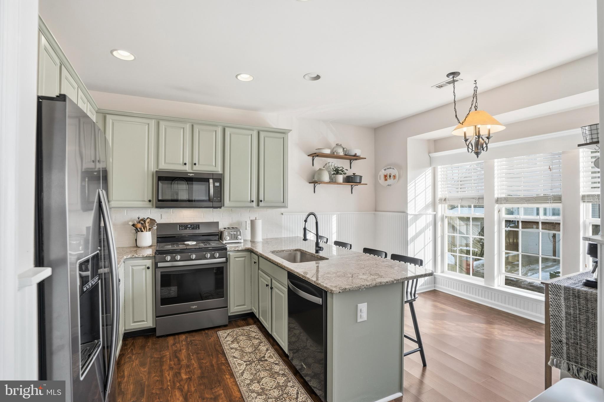 DOYLESTOWN STATION - Residential