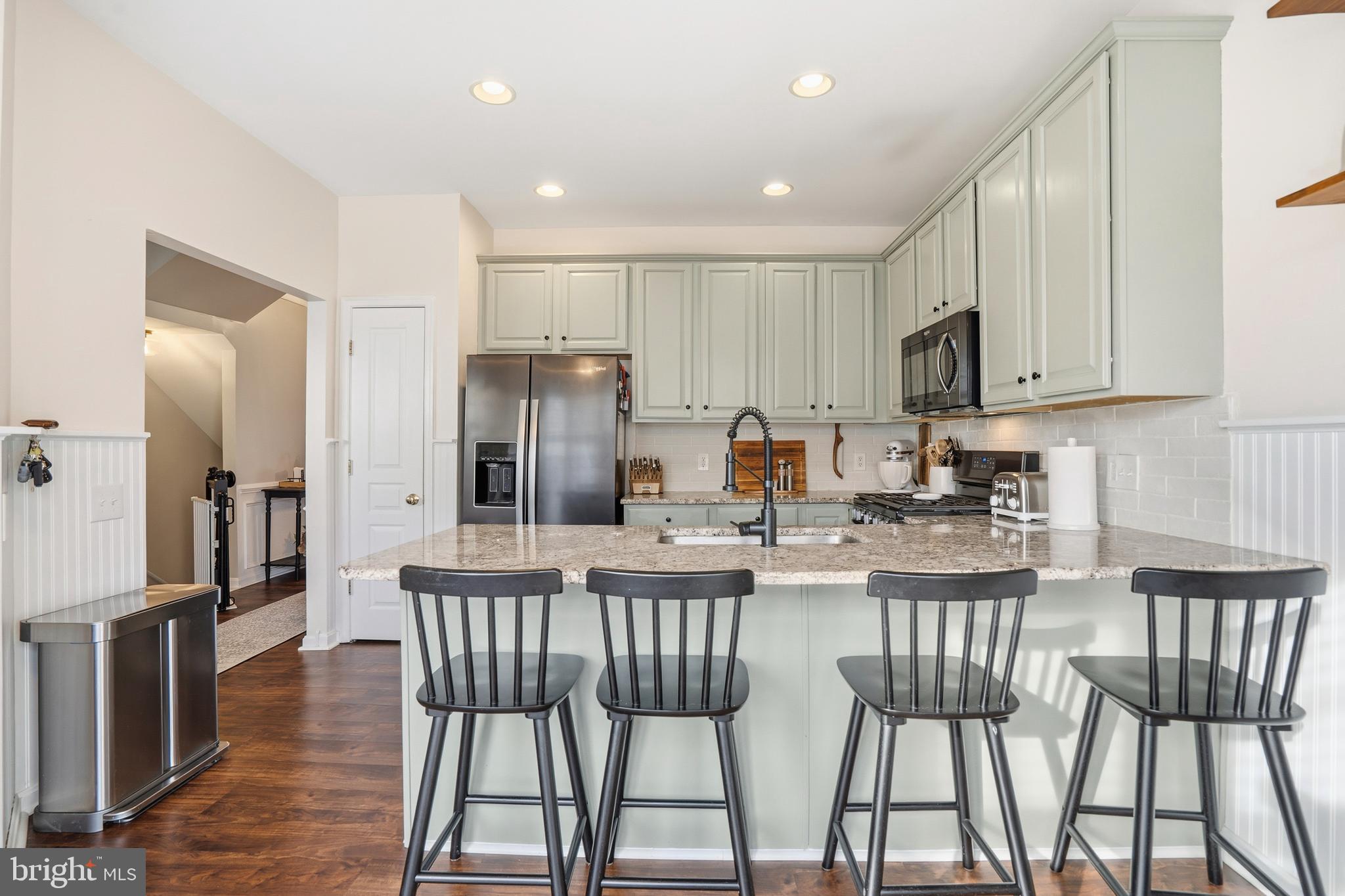 DOYLESTOWN STATION - Residential