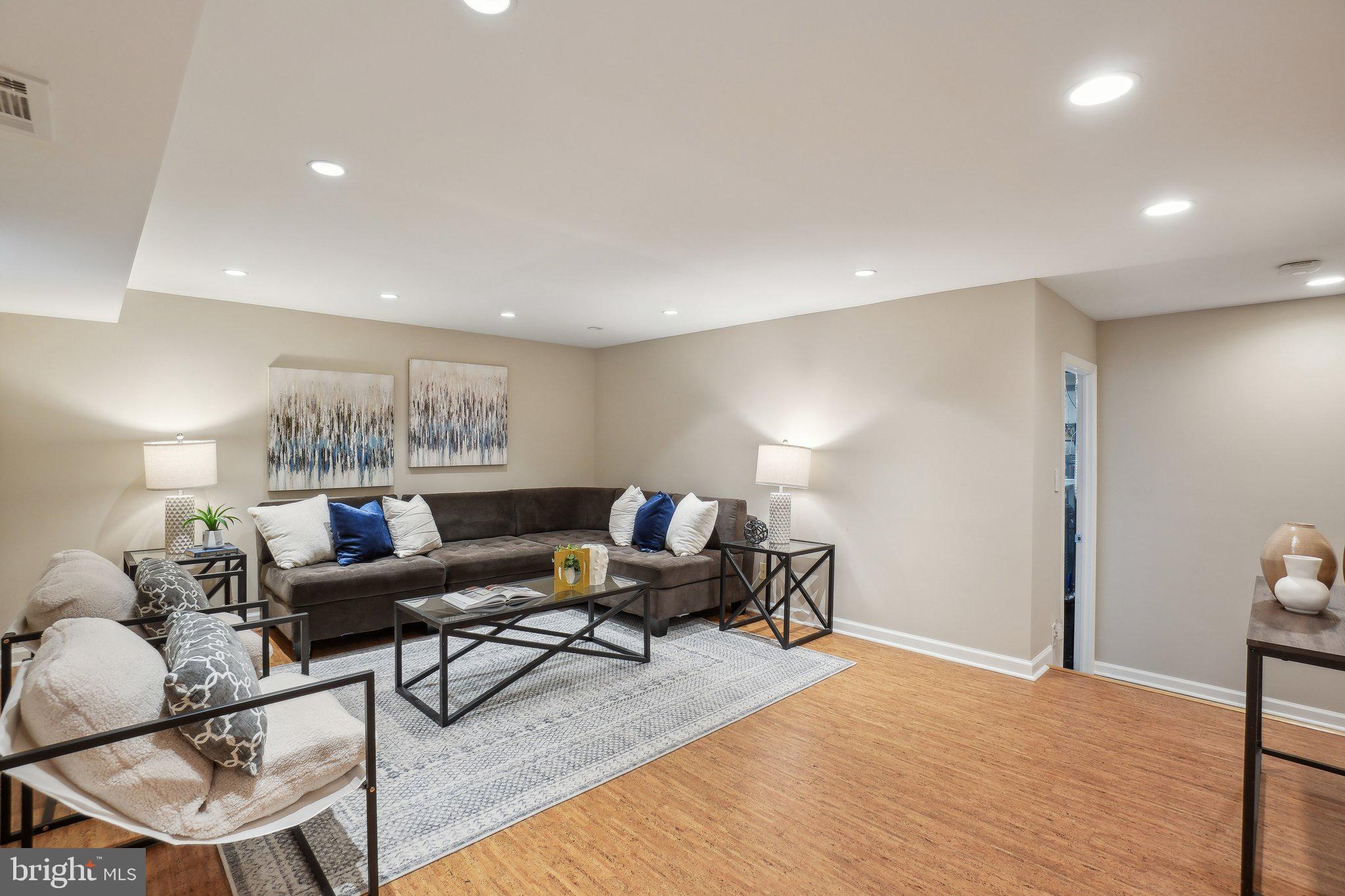 FAIRLINGTON VILLAGES - Residential