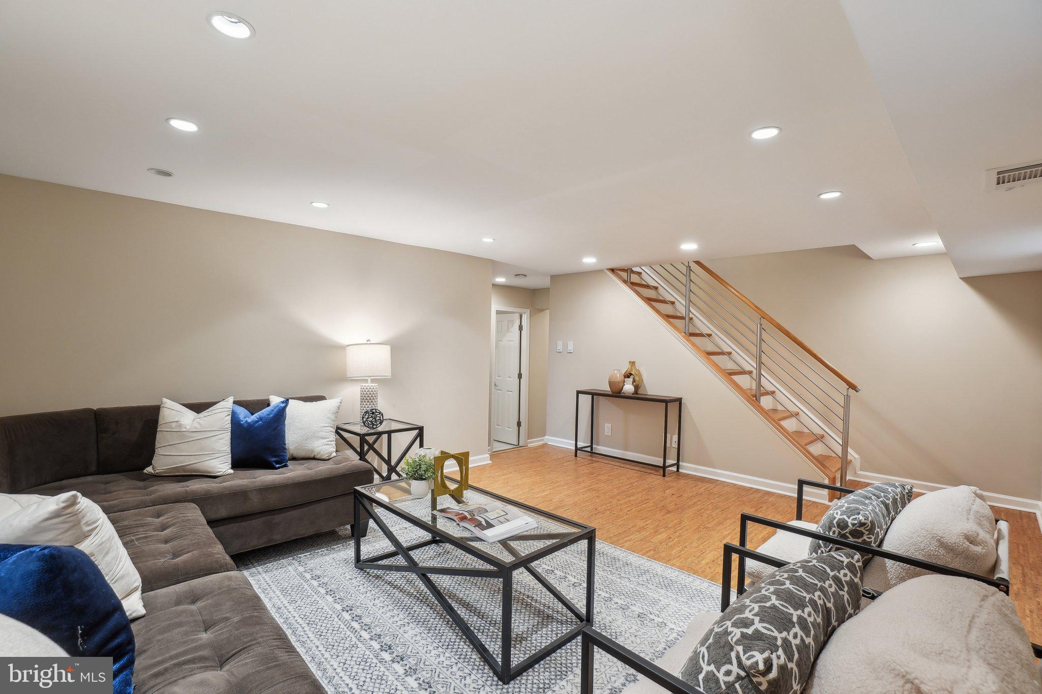 FAIRLINGTON VILLAGES - Residential