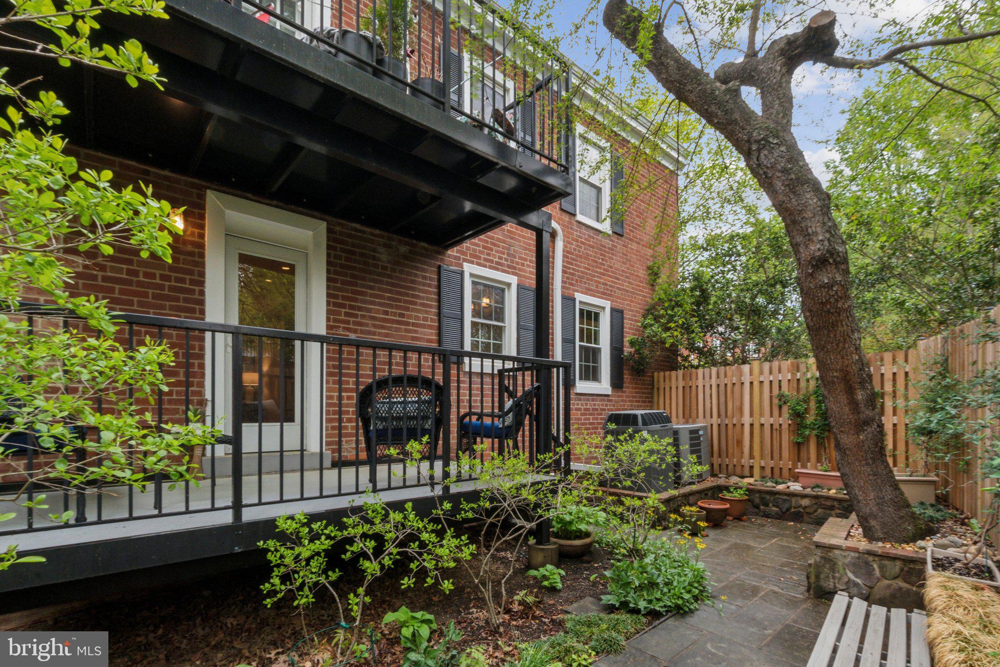 FAIRLINGTON VILLAGES - Residential