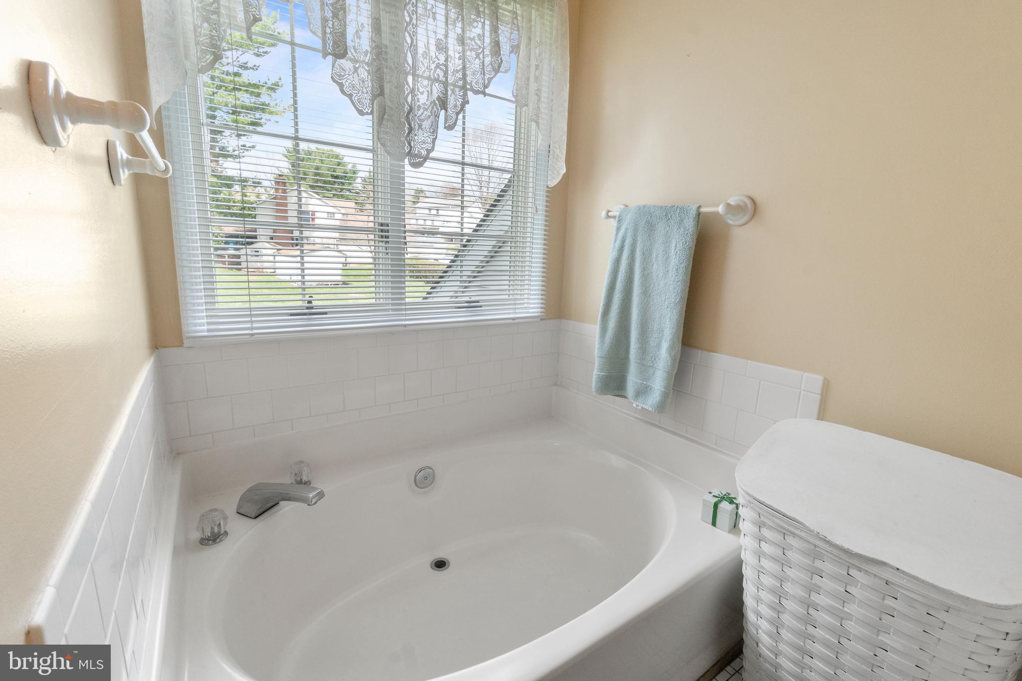 MOUNT HEBRON - Residential