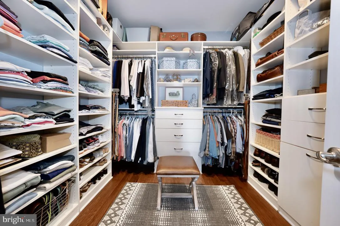 Newtown Square, Pennsylvania 19073, United States, 3 Bedrooms Bedrooms, ,4 BathroomsBathrooms,Residential,Contingent,199768