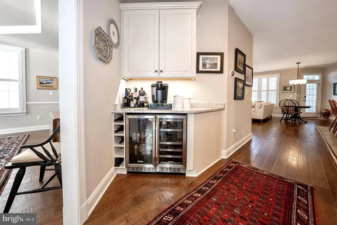 Newtown Square, Pennsylvania 19073, United States, 3 Bedrooms Bedrooms, ,4 BathroomsBathrooms,Residential,Contingent,199768