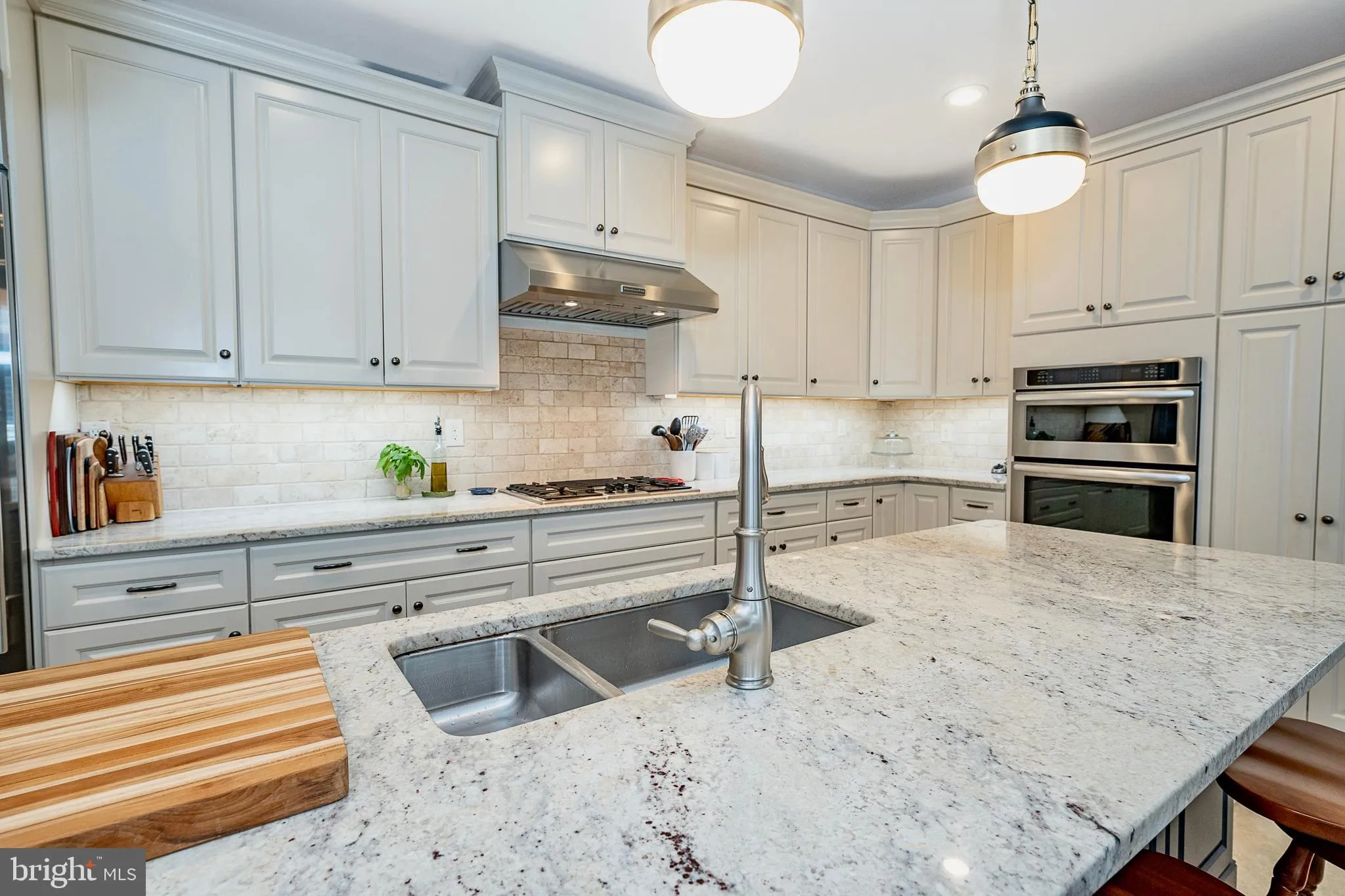 Newtown Square, Pennsylvania 19073, United States, 3 Bedrooms Bedrooms, ,4 BathroomsBathrooms,Residential,Contingent,199768