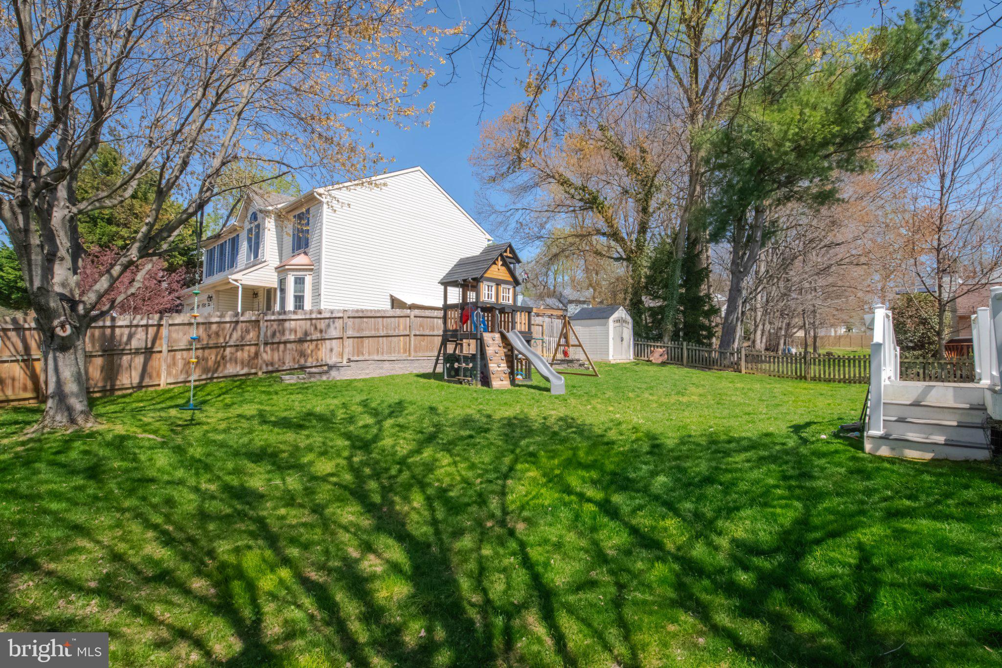 SINGER WOODS - Residential