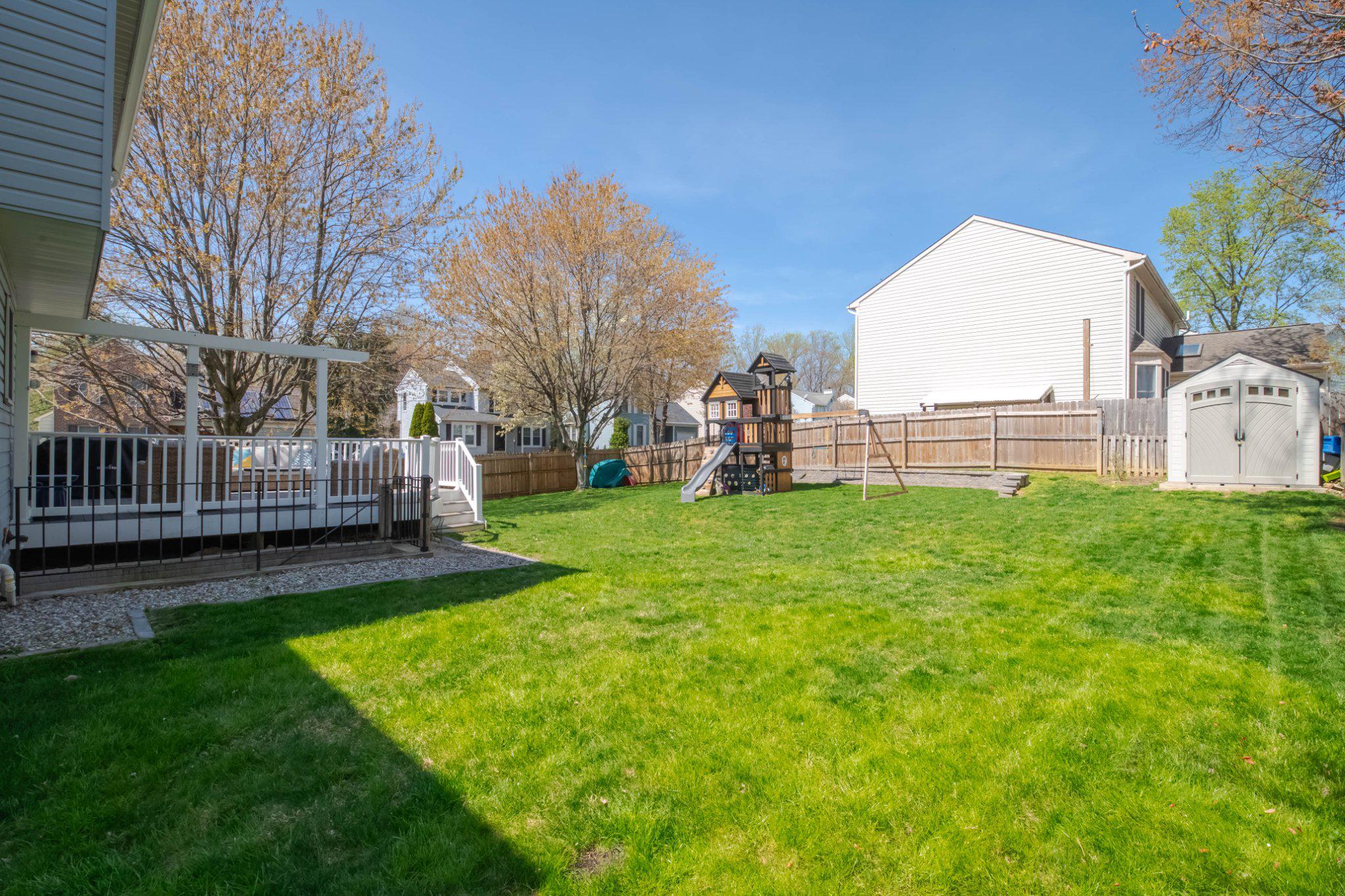 SINGER WOODS - Residential