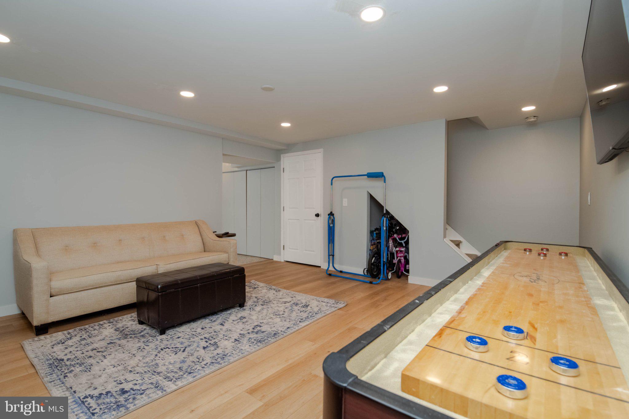 SINGER WOODS - Residential