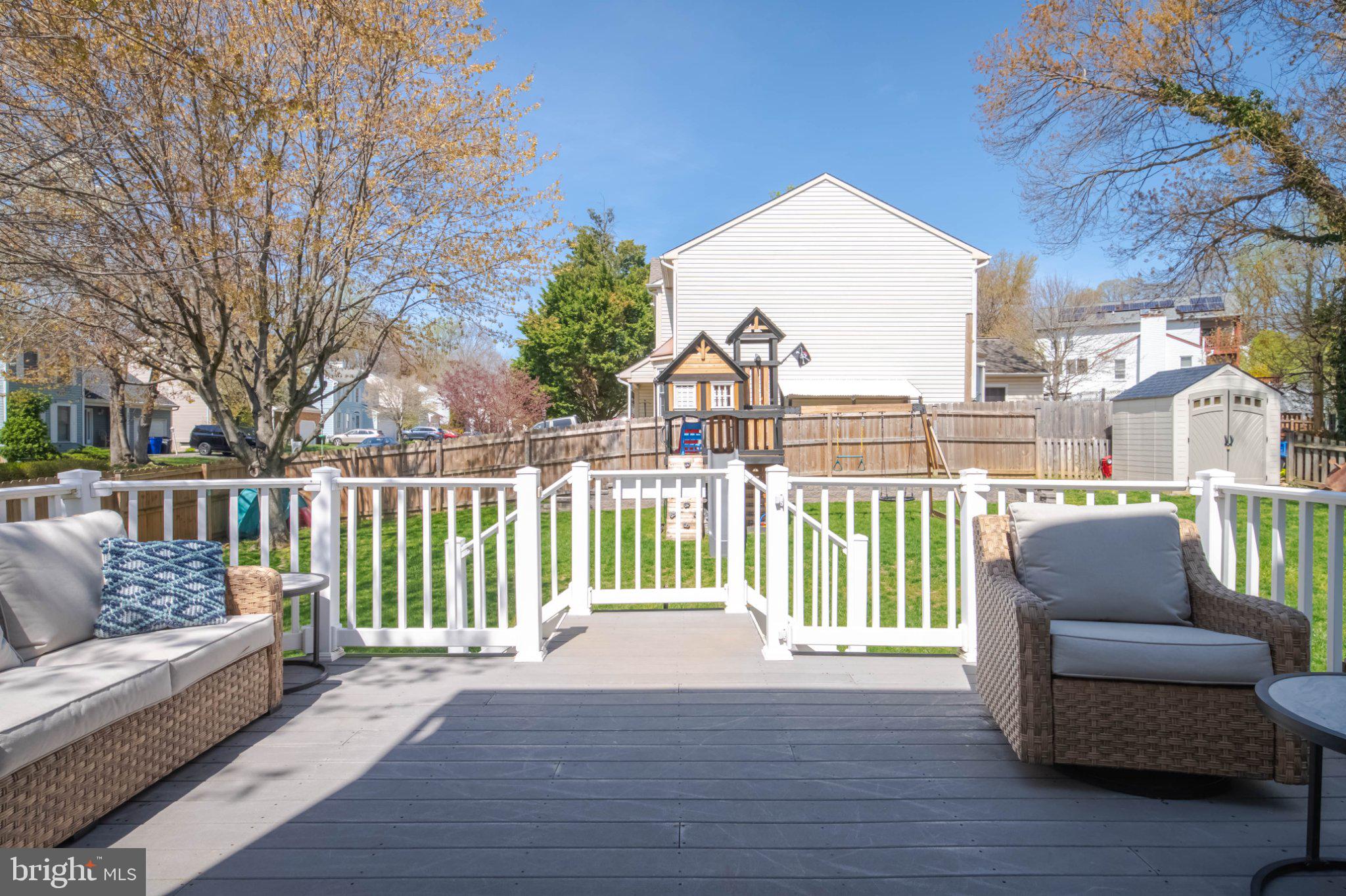 SINGER WOODS - Residential