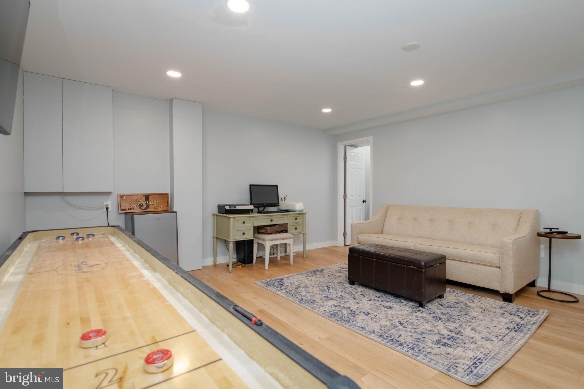 SINGER WOODS - Residential