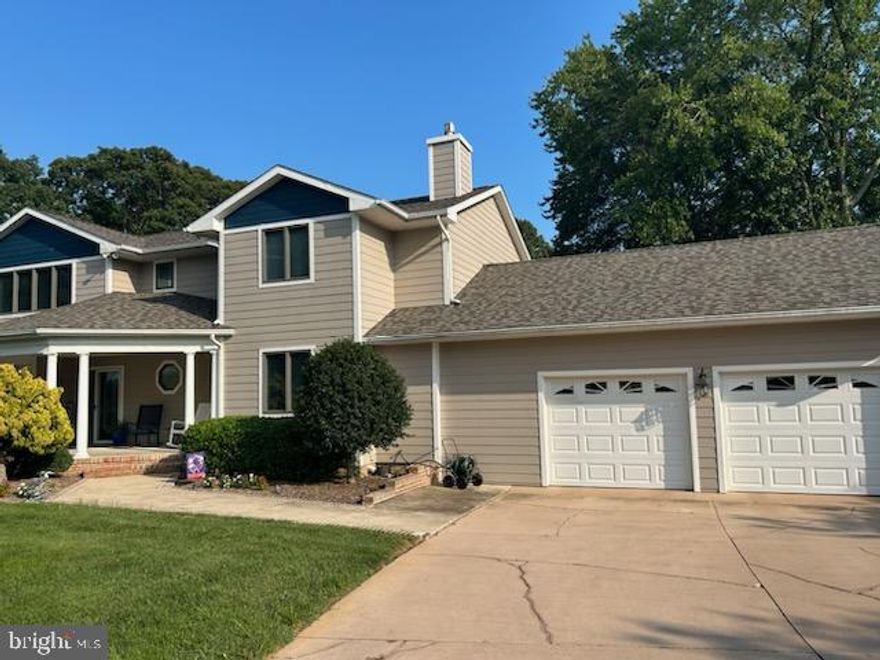 Gorgeous waterfront  home sited on a scenic point of land at the end of a quiet cul de sac in Prospect Bay Golf & Country Club. Beautifully updated home.  Gourmet Kitchen.  Fabulous Sun room. Primary bedroom has super bath & waterfront balcony overlooking the pool.  Deep water with pier.  2 Car Garage.