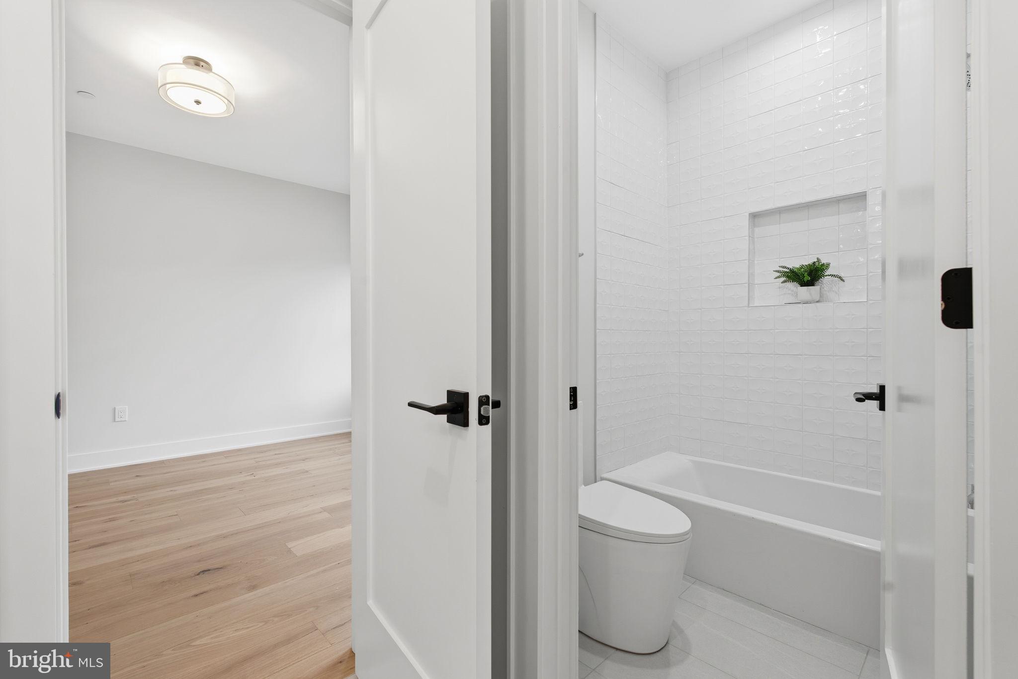 ROCK CREEK PALISADES - Residential